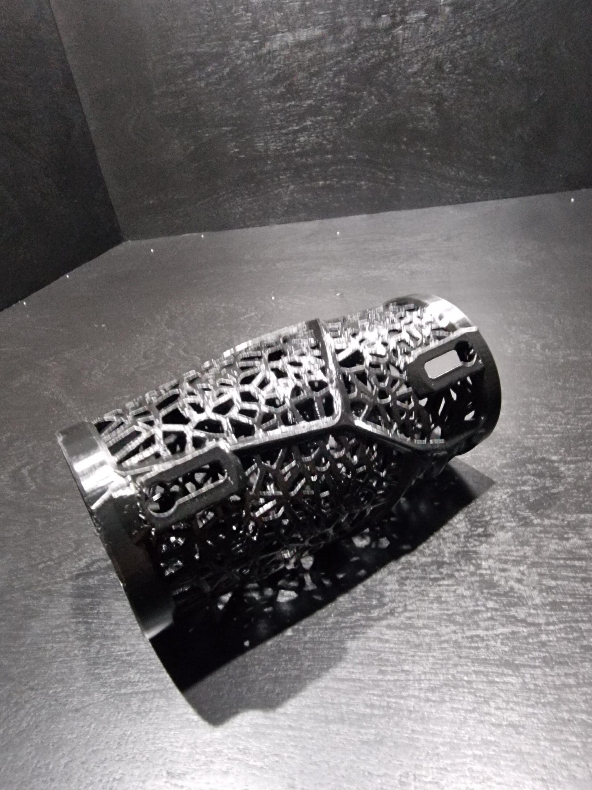 Betta Fish Voronoi Hide, DIY Betta Tunnel & Shelter, Shrimp Cave, Fish Tank Decoration | Betta Tunnel 3D Printable STL File - Image 8